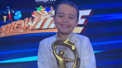showtime tawag ng tanghalan today|Resbaker Kim Hewitt wins Tawag ng Tanghalan Kids Season 2.